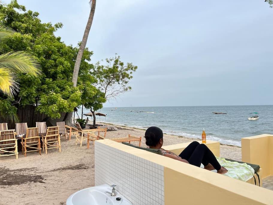 Lui Ushongo Beach House Pangani Exterior foto